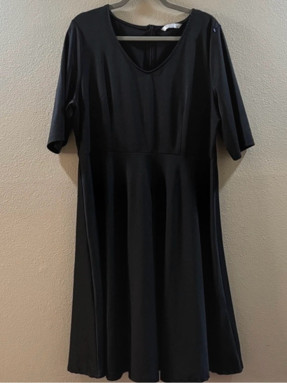 Elesol Dress